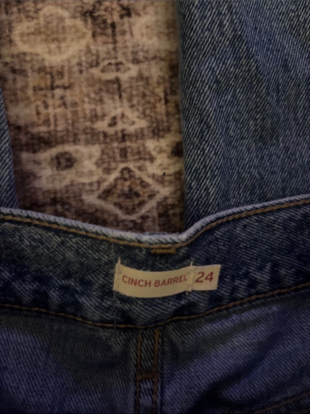 LEVIS- Cinch Barrel - Picture 2 of 4